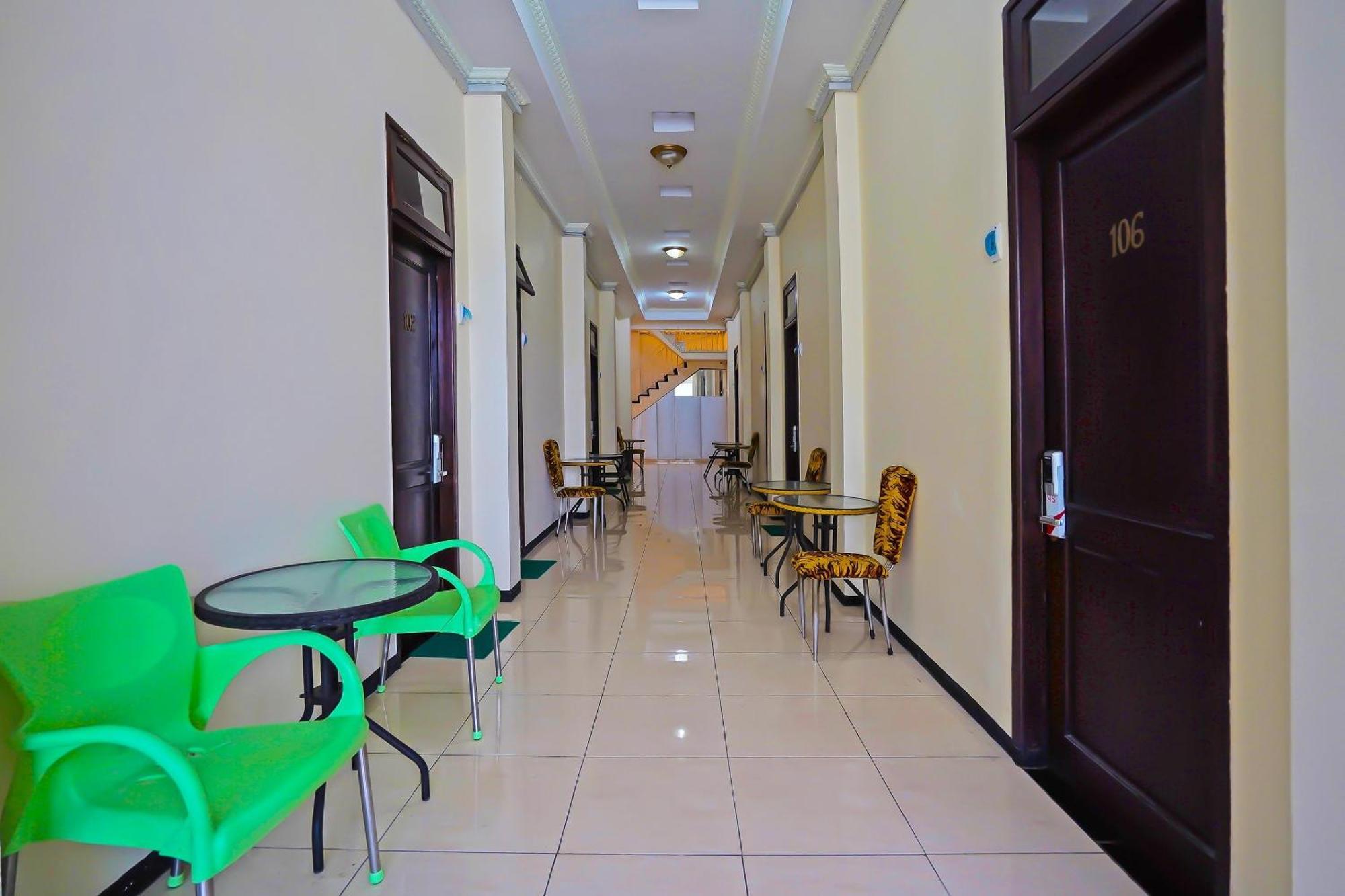 Oyo Life 511 Grace Residence Surabaya Exterior photo